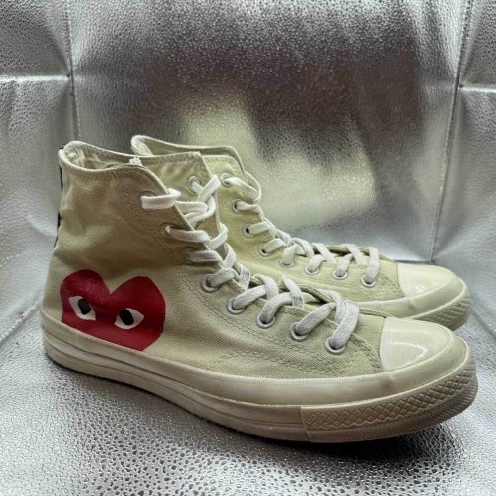 Size M9/W11 Converse Chuck Taylor x Comme des Garcons Play Unisex Off White Shoe